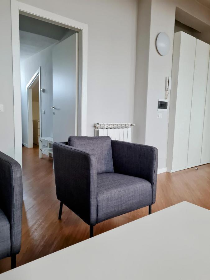 Monza Apartments Luaran gambar